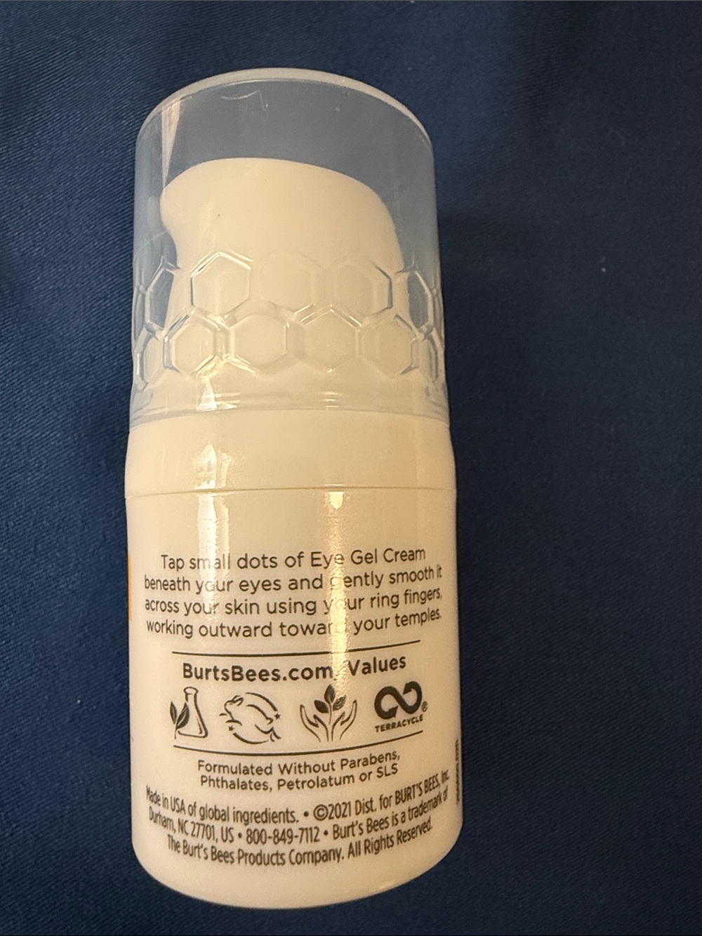Burt's Bees Hydrating Eye Gel Cream - 2 bottles - Picture 3 of 4